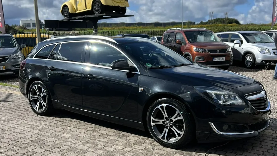 OPEL Insignia -