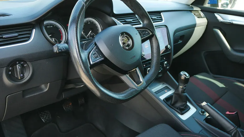 SKODA Octavia -