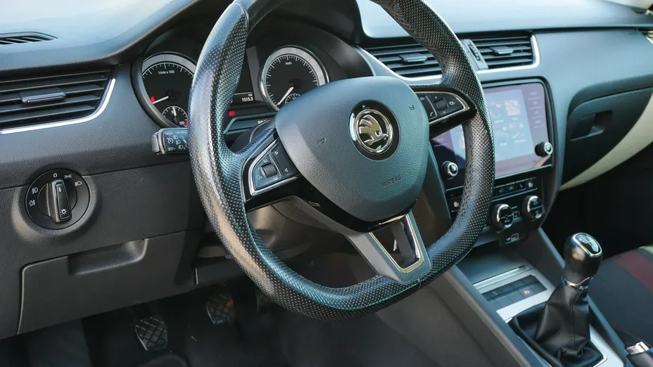 SKODA Octavia -