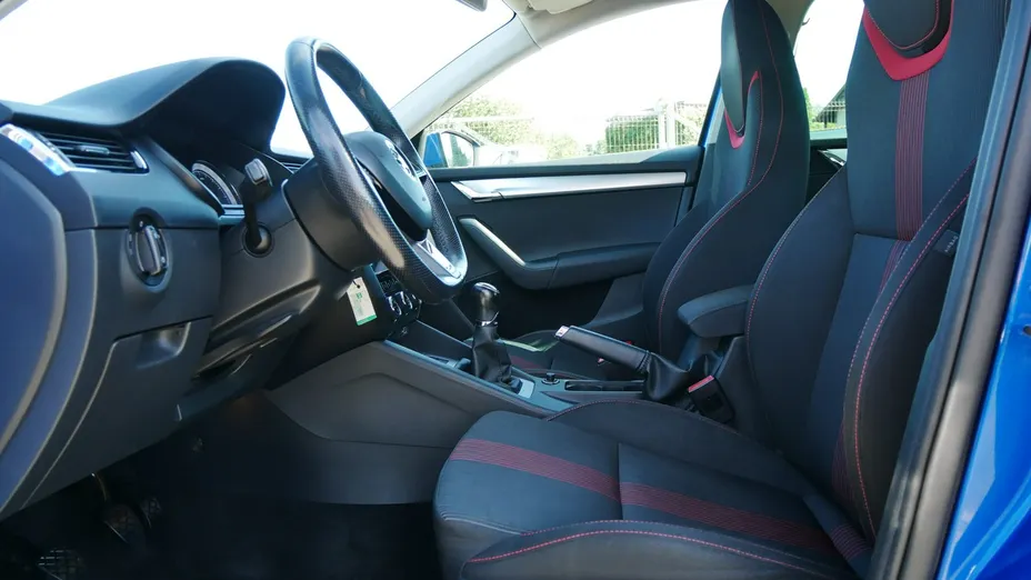 SKODA Octavia -