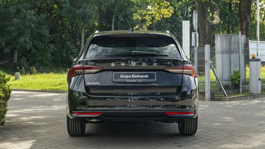 SKODA Octavia -