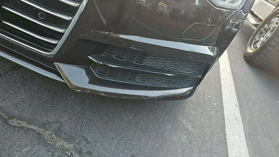 AUDI A6 -