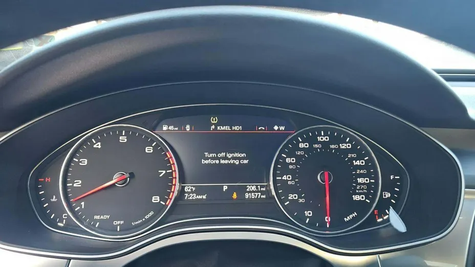 AUDI A6 -
