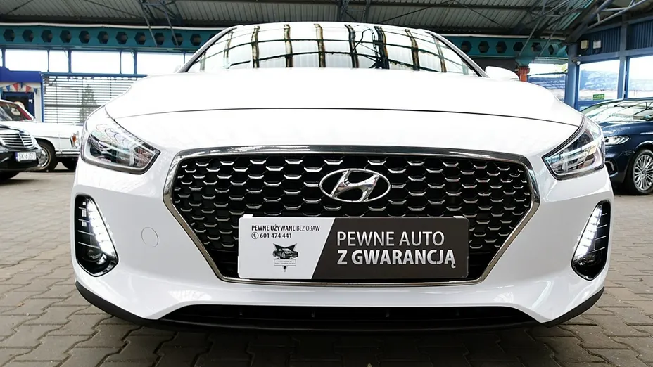 HYUNDAI i30 -