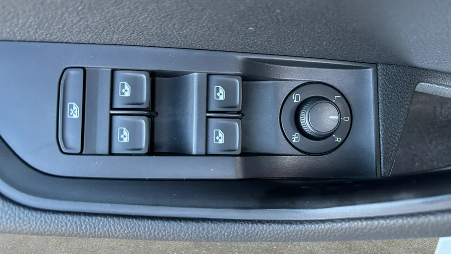 SKODA Superb -