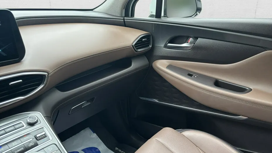 HYUNDAI Santa Fe -