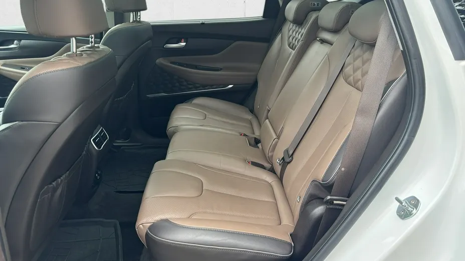 HYUNDAI Santa Fe -