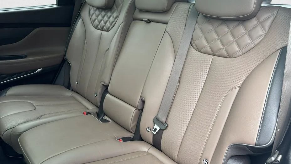 HYUNDAI Santa Fe -