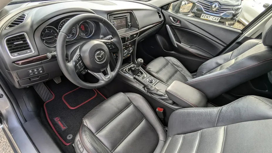 MAZDA 6 -
