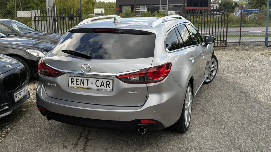 MAZDA 6 -