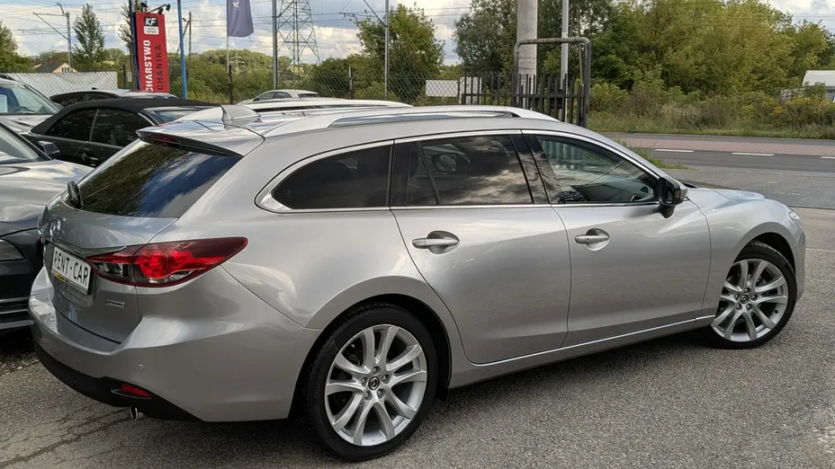 MAZDA 6 -