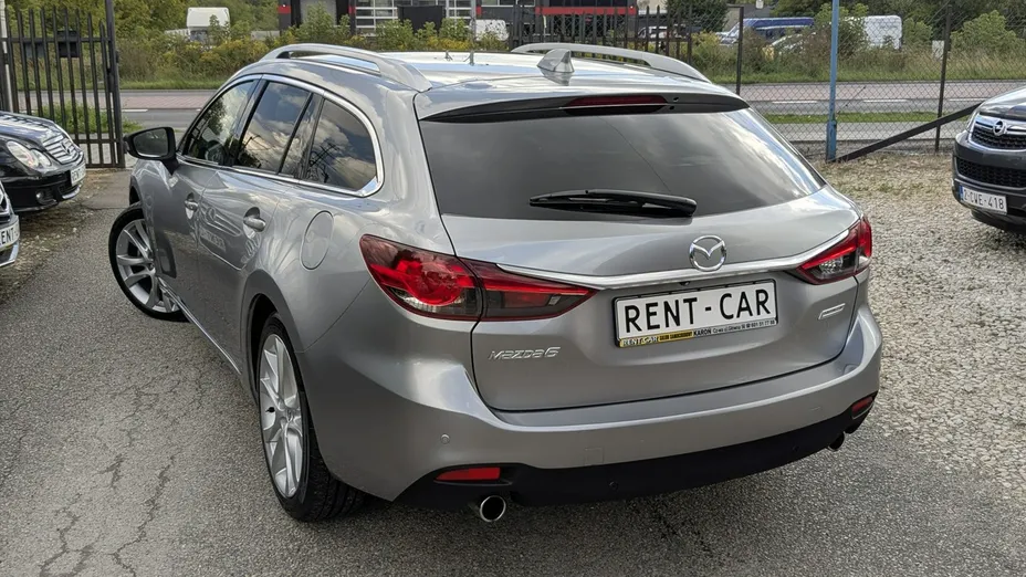 MAZDA 6 -
