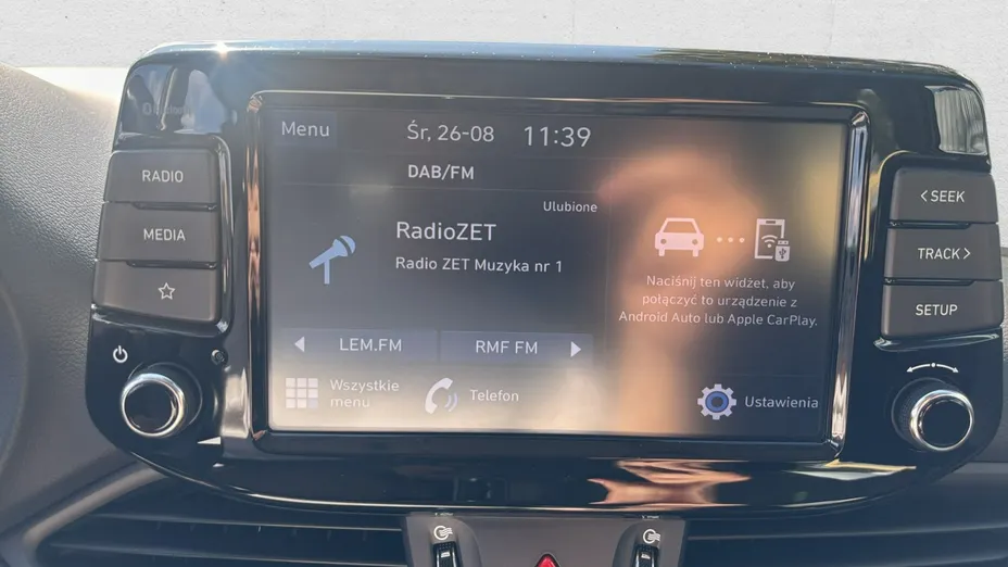 HYUNDAI i30 -
