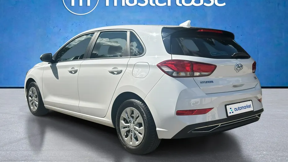 HYUNDAI i30 -
