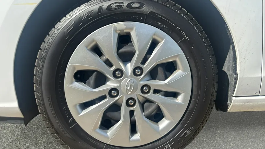 HYUNDAI i30 -