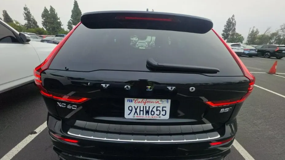 VOLVO XC60 -