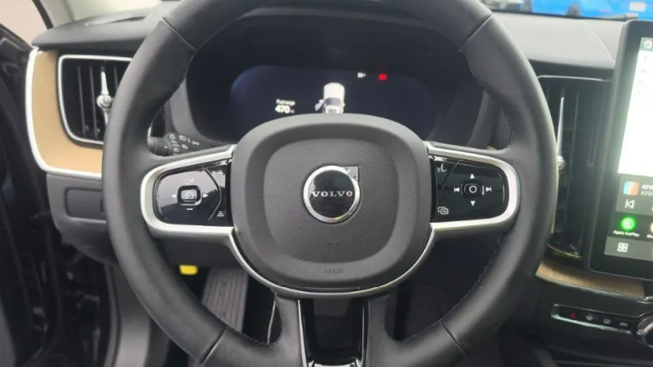VOLVO XC60 -