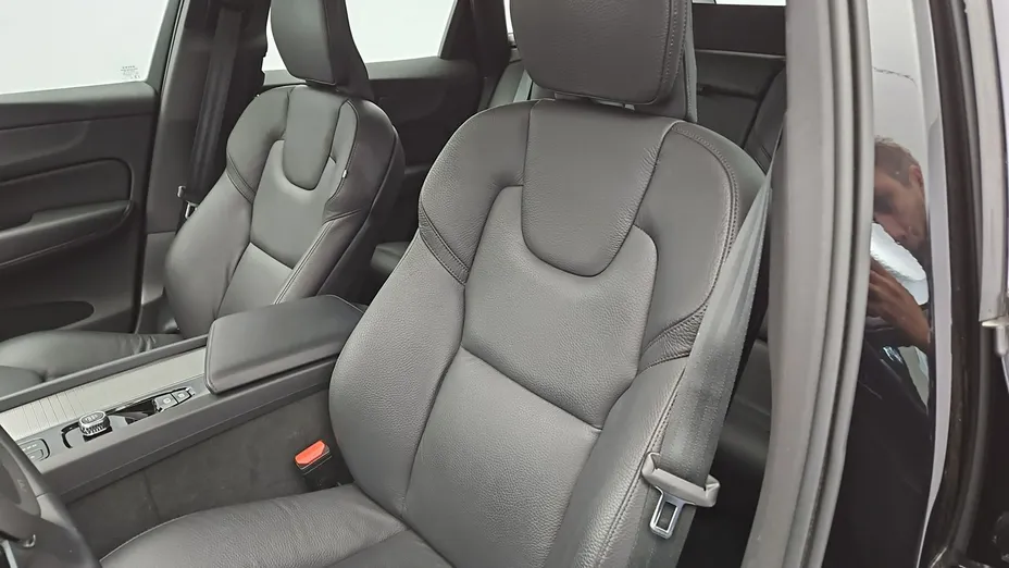 VOLVO XC60 -