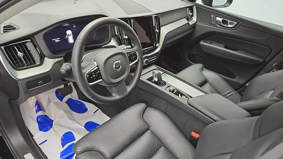 VOLVO XC60 -