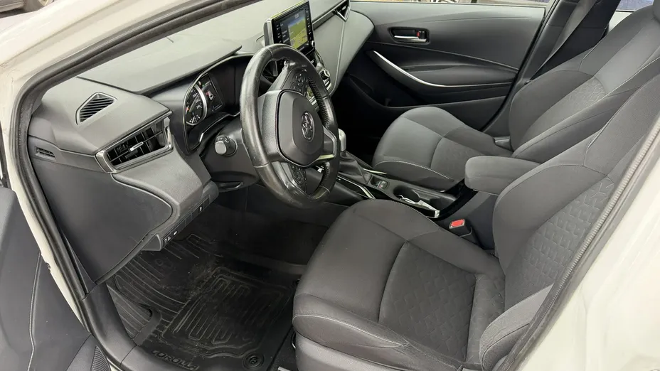 TOYOTA Corolla -