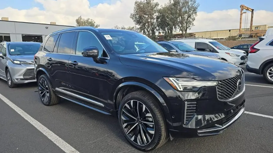 VOLVO XC90 -