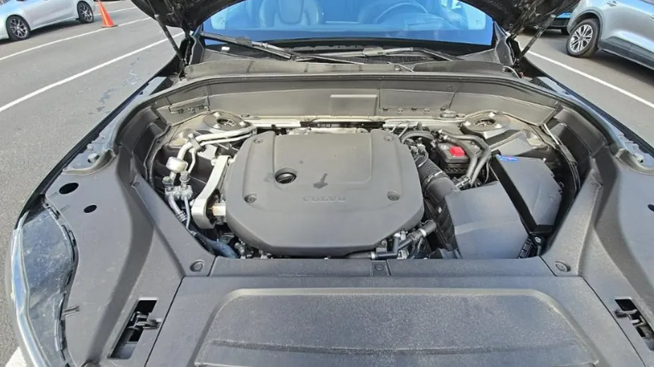 VOLVO XC90 -