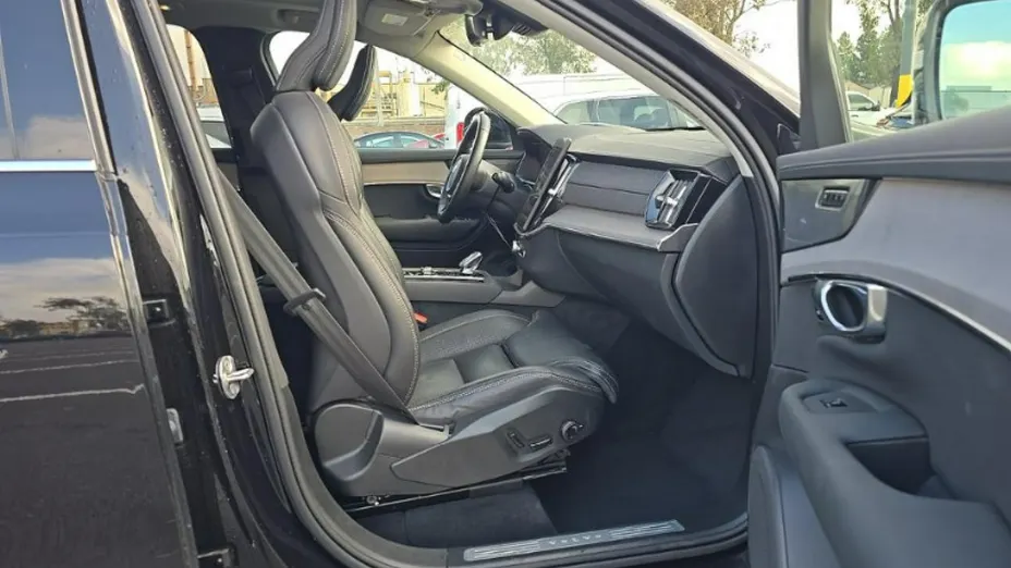 VOLVO XC90 -