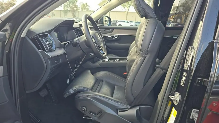 VOLVO XC90 -