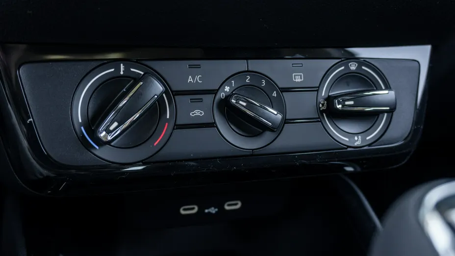 SKODA Fabia -