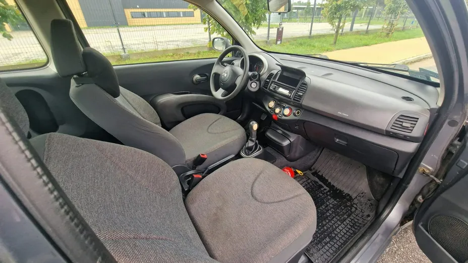 NISSAN Micra -