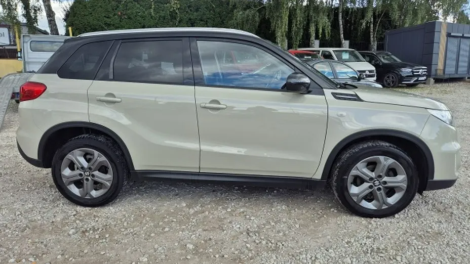 SUZUKI Vitara -