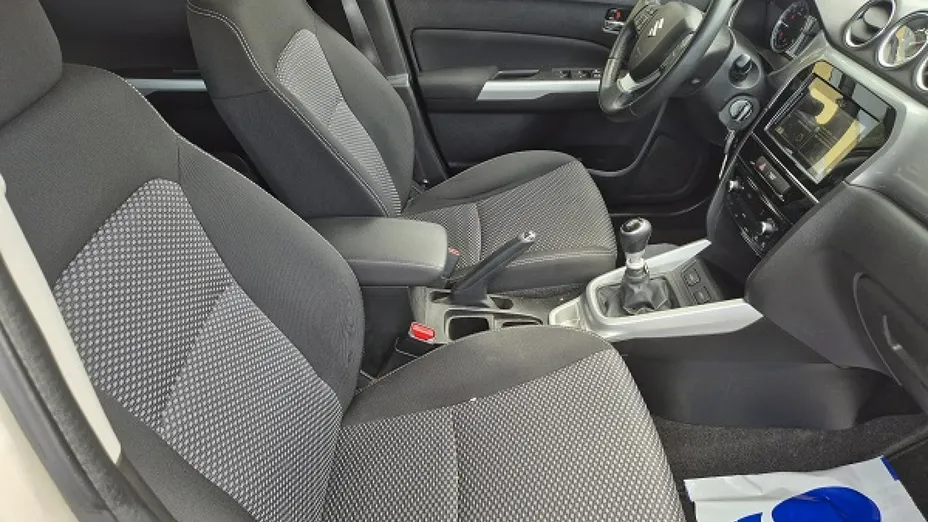 SUZUKI Vitara -