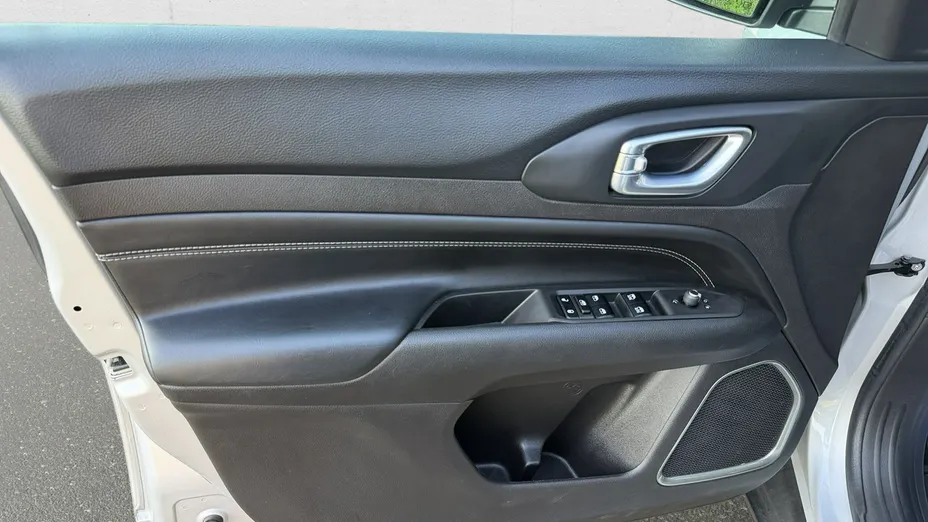 JEEP Compass -