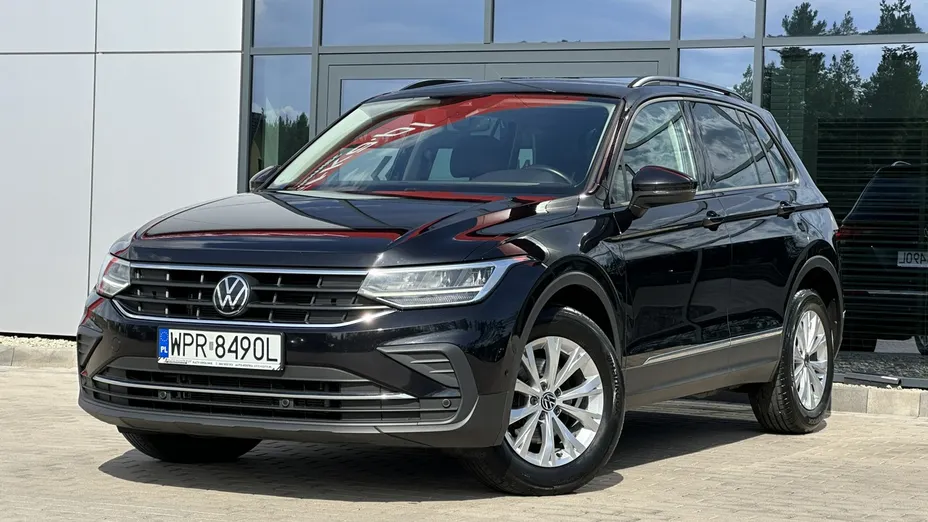 VOLKSWAGEN Tiguan -