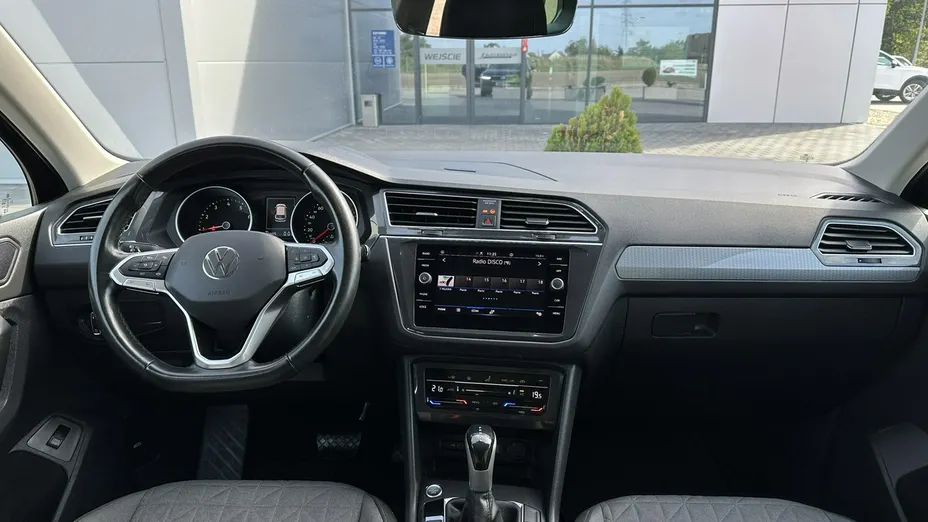 VOLKSWAGEN Tiguan -