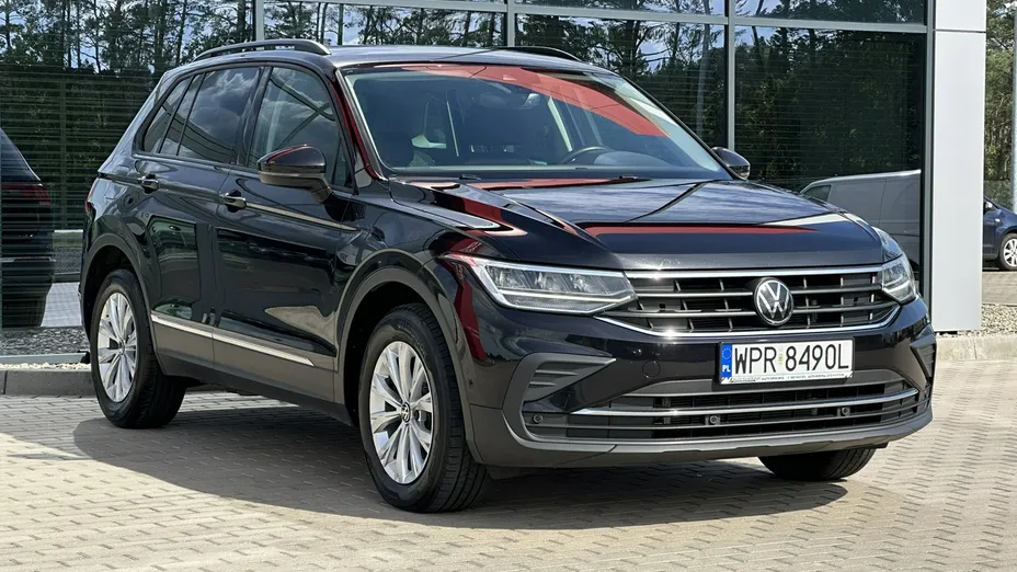 VOLKSWAGEN Tiguan -