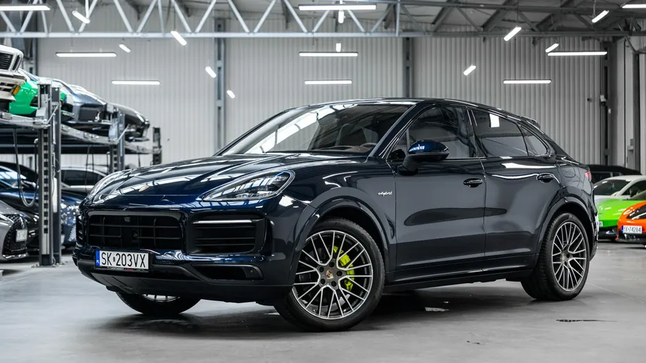 PORSCHE Cayenne -