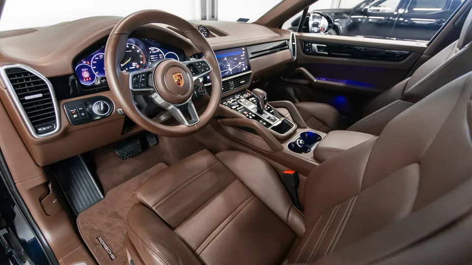 PORSCHE Cayenne -
