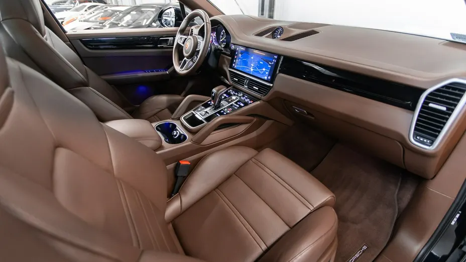 PORSCHE Cayenne -