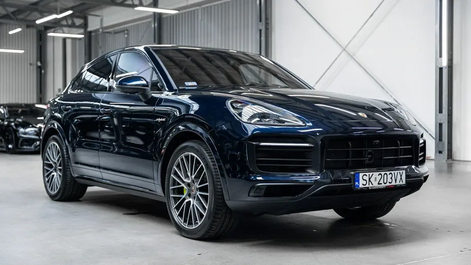 PORSCHE Cayenne -