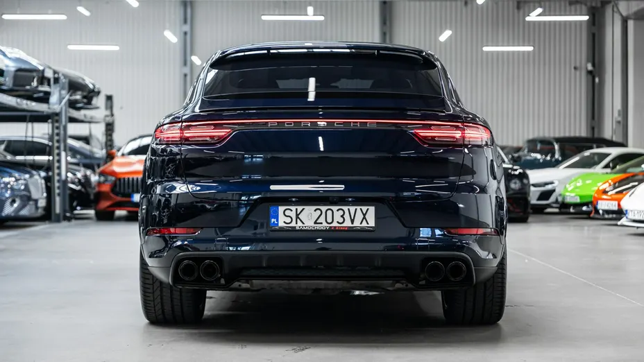 PORSCHE Cayenne -