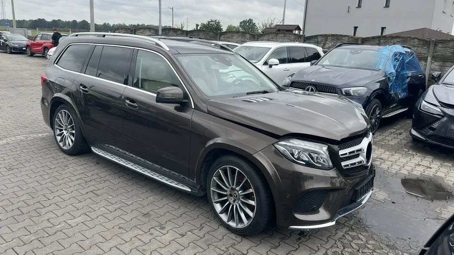 MERCEDES-BENZ GLS -