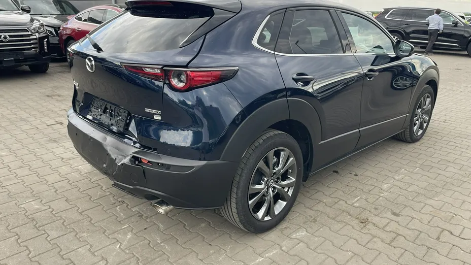 MAZDA CX-30 -