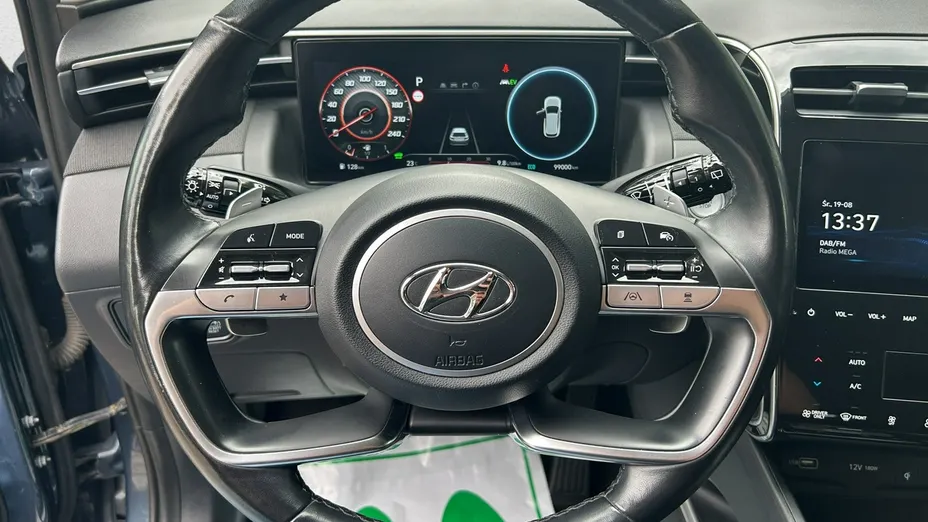 HYUNDAI Tucson -