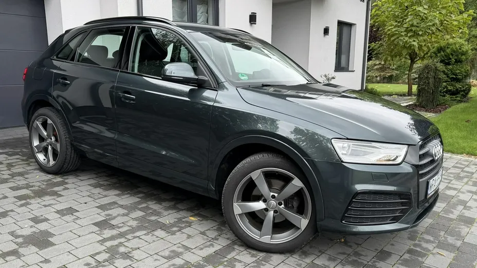 AUDI Q3 -