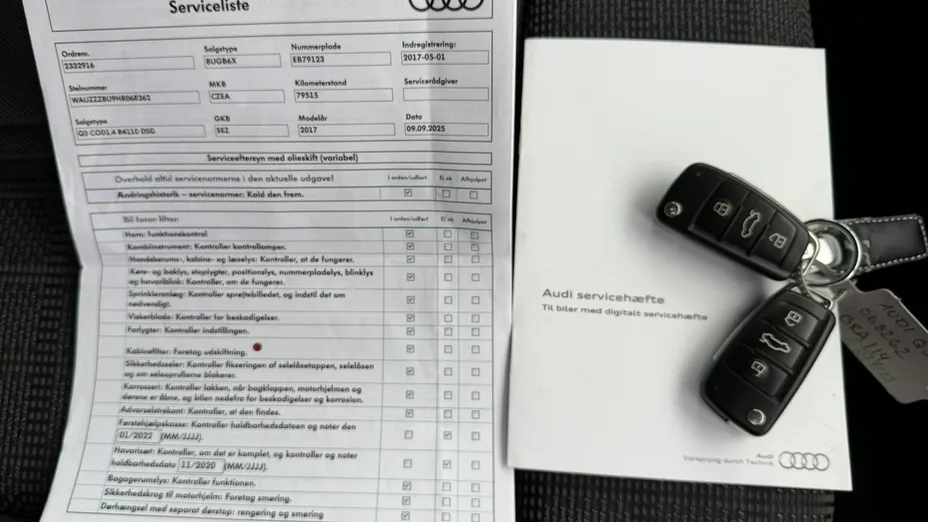 AUDI Q3 -