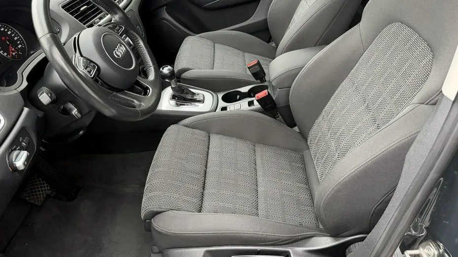 AUDI Q3 -