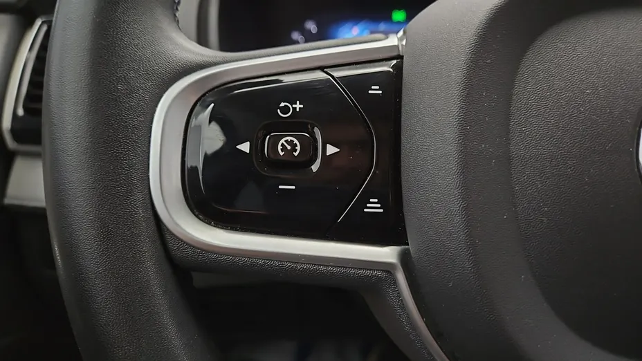 VOLVO XC90 -