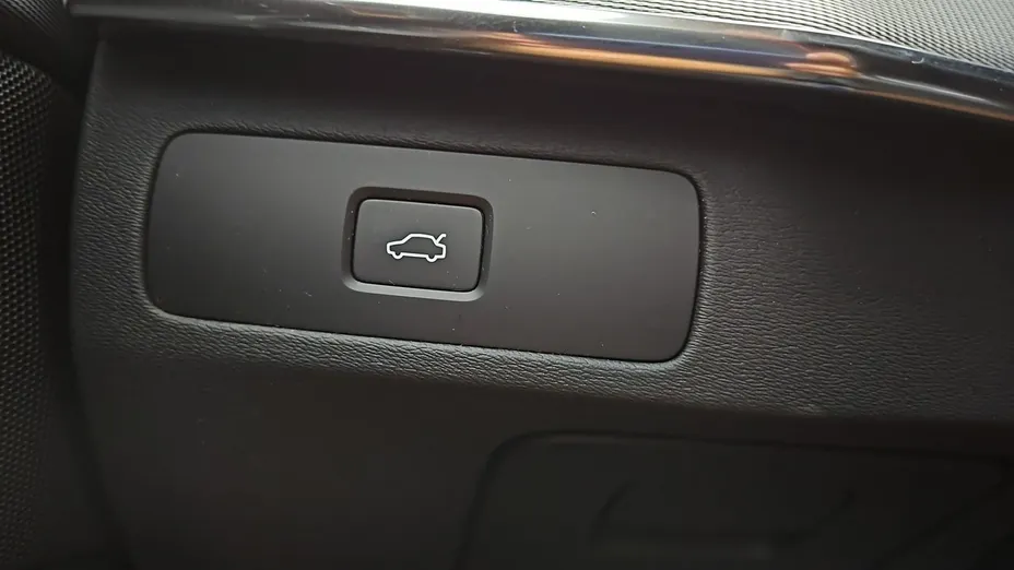 VOLVO XC90 -