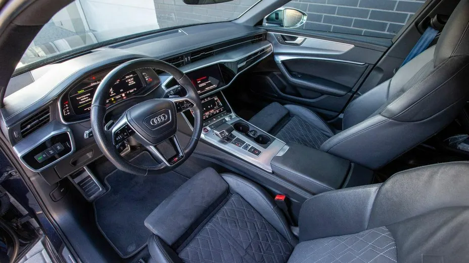 AUDI S6 Avant -